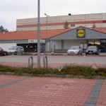 Fassaden in Winkelstehfalztechnik aus Zink vorbewittert